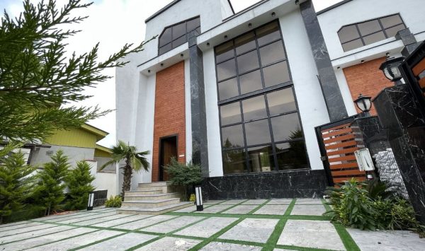 خرید ویلا تریبلکس استخر دار 200 متری در منطقه کتیا
