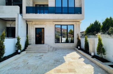 ویلادوبلکس نمامدرن با 4 خواب مستر